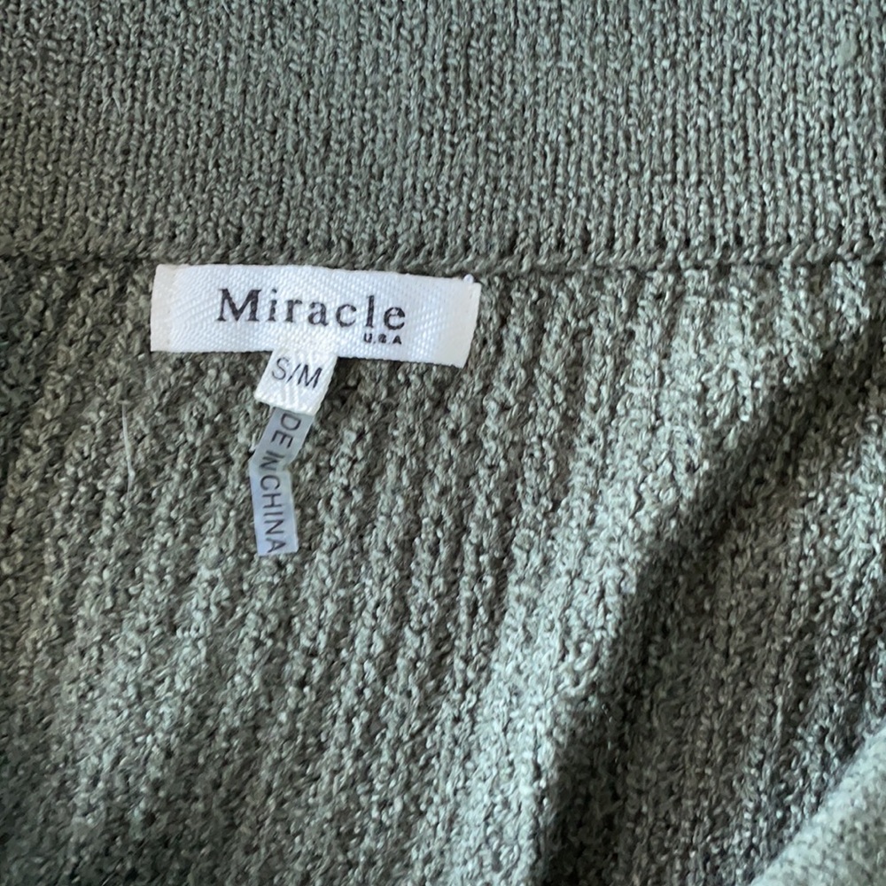 Sweater - Picture 2 of 3